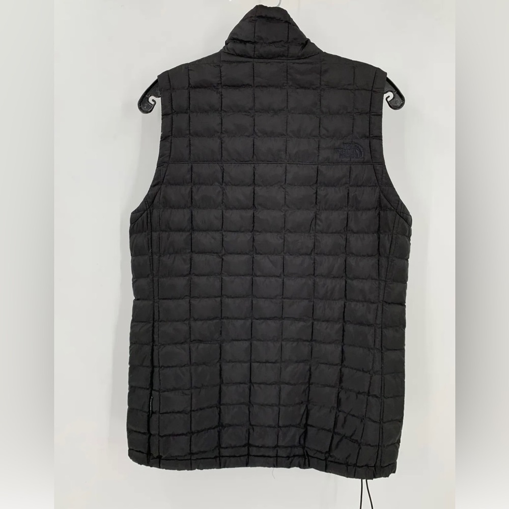 Northface women’s vest-medium. If excellent condition.